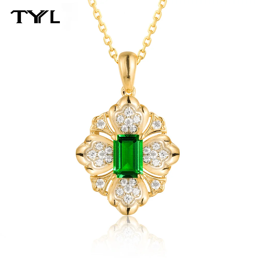 

TYYL Vintage Palace Style Lab Emerald Moissanite Cross Flower Necklace For Women Elegant 925 Silver Pendant Banquet Jewelry Gift