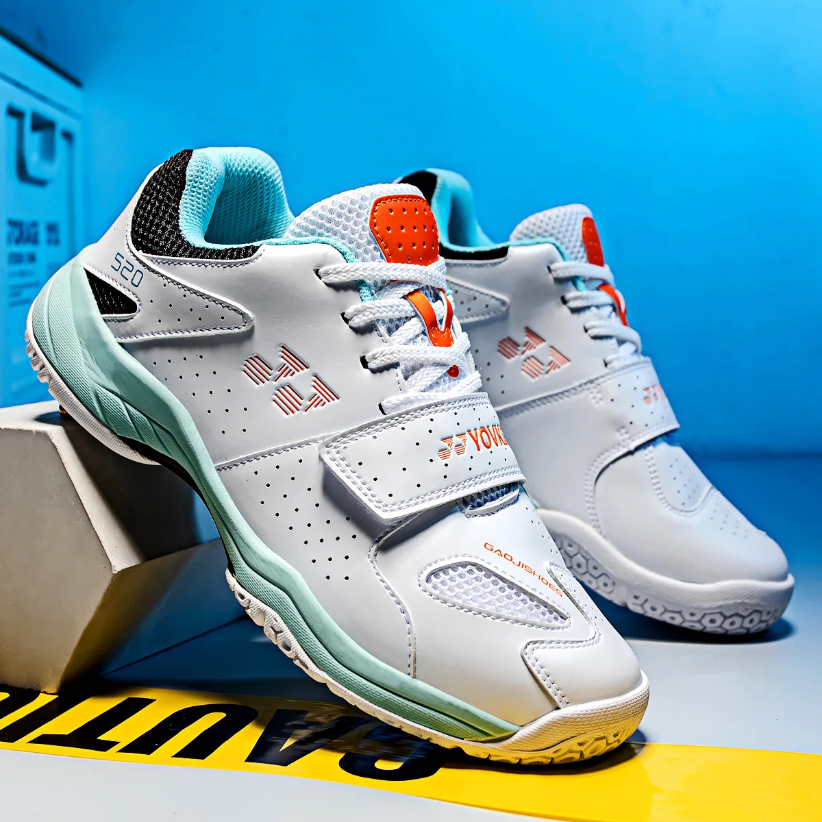 2024 New Table Tennis Shoes Men Women Top Quality Tennis Shoes Mens Indoor Sports Couples Badminton Shoe Man Leisure Training