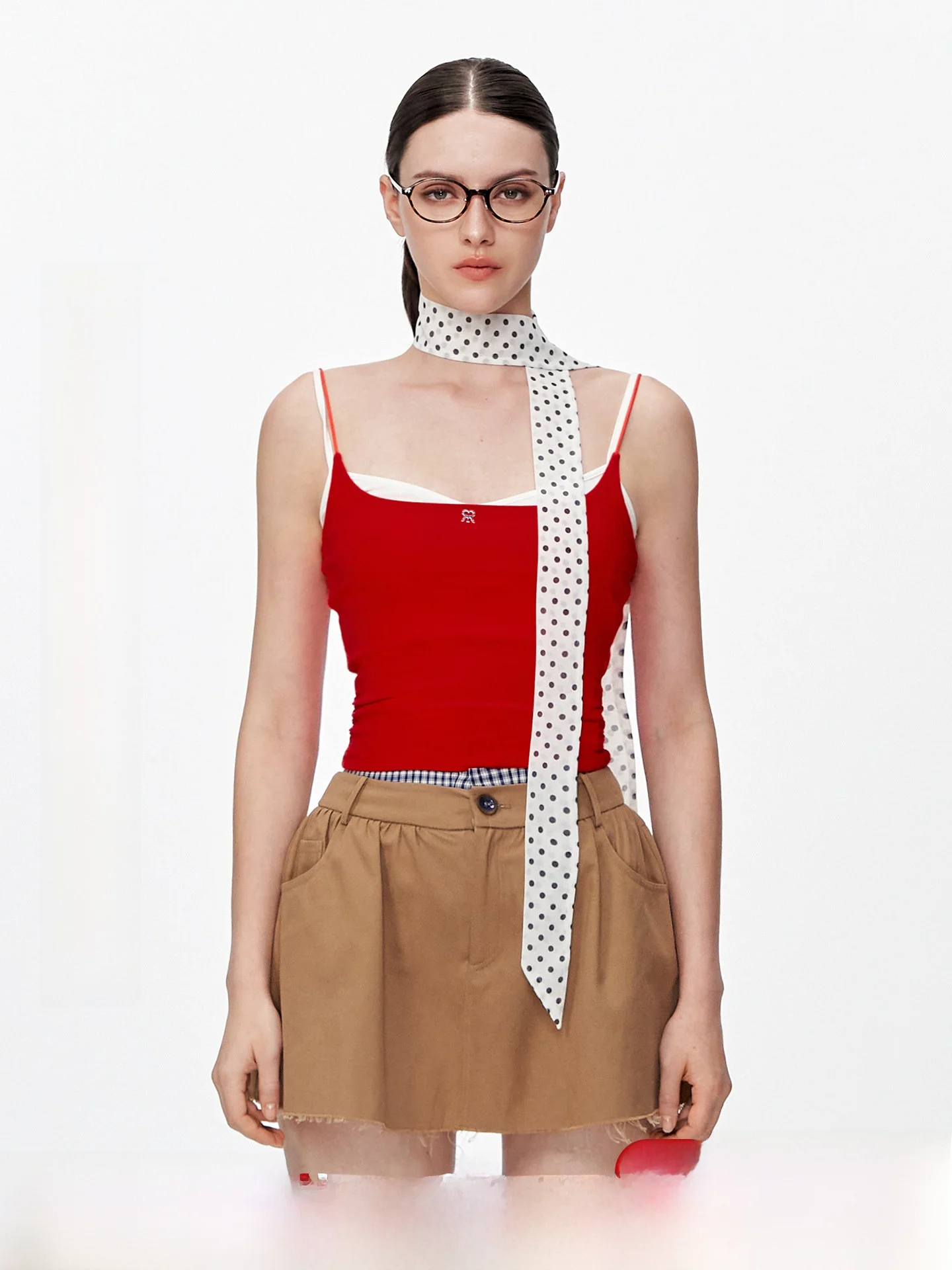 

ROCHAROMMA Весна 2026: Новая коллекция, серебристый жилет с логотипом, простой повседневный топ на бретельках, нижняя одежда, женский хлопковый кроп-топ