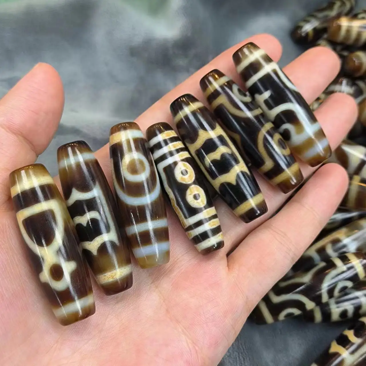 

1pcs/lot Natural multi-pattern old agate dzi calcify 45mm Accessories jewelry amulet archaic Handmade beads luster Delicate diy