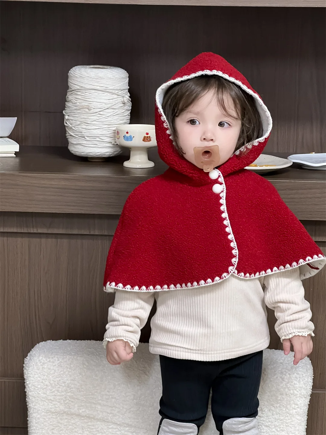 

2025 Winter New Baby Plus Velvet Thick Windbreak Cloak Girls Warm Hooded Coat Toddler Jacket Sweet Cute Infant Girl Cape