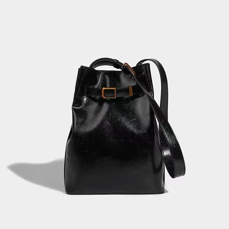 2024 New Niche Designer Luxury Retro Bucket Bag Fashionable And Simple Shoulder Bag High-end Casual And Versatile Cross-body Bag