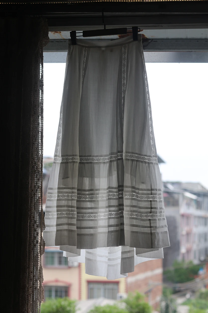 

Spring Summer Women Edwardian Style Vintage Inspired Flowy Low-high Thin Ramie Cotton White Skirts
