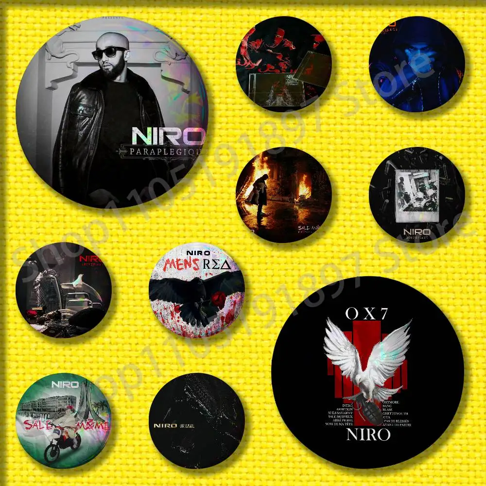 

N-Niro M8RE OX7 HAYATI Taulier Badges 25mm 75mm 44mm 58mm 32mm Round Pin Brooch Adornment Backpack Souvenir Cosplay Gift