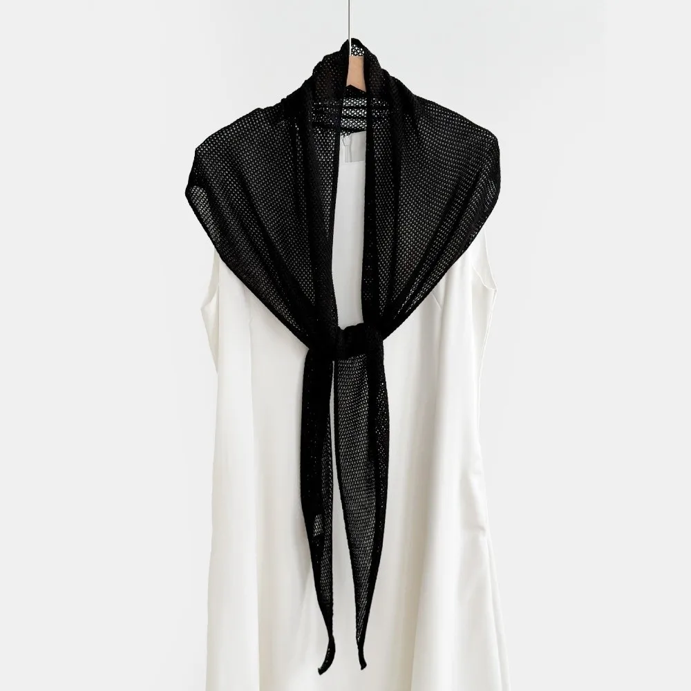 

Vintage Triangular Shawl 190×60cm Hollow-out Design Mesh Shawl Breathable Solid Color Air-Conditioning Shawl