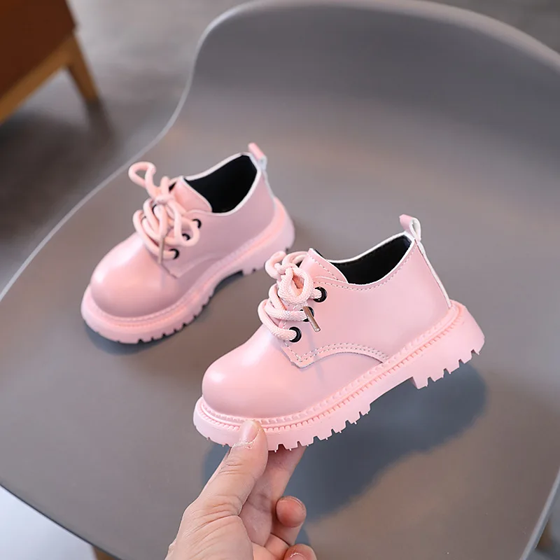 Chaussures en cuir non ald pour enfants, chaussures de scène décontractées, polyvalentes, performance scolaire, filles, garçons, mode simple, tendance