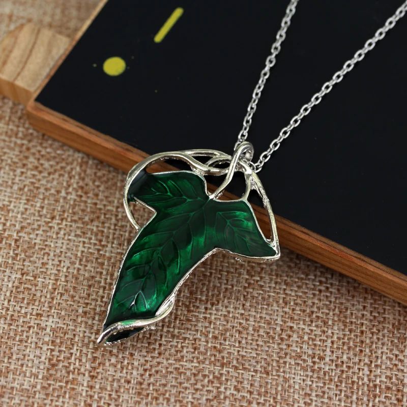 1Pcs Vintage Green Leaf Pendant Necklace The Hobbit Lord of The Rings Elven Pendant Chain Necklace Jewelry Women Gift