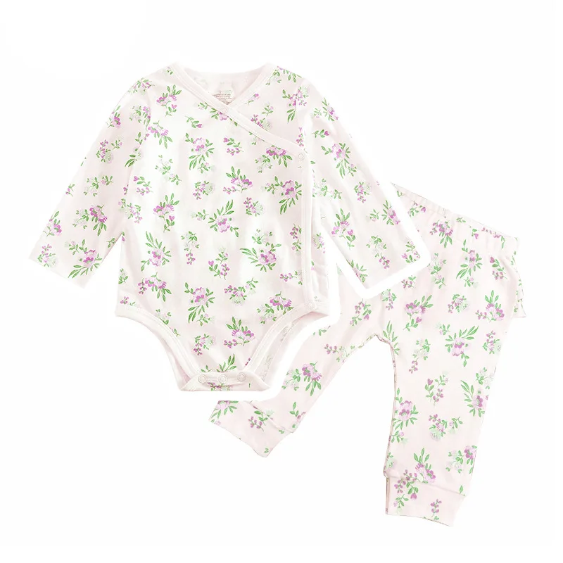 

Simple 01-year-old White Female Baby Trousers Set, Long-sleeved Onesie, Diagonal Buckle Open Chest, Wearing Baby Fart Coat