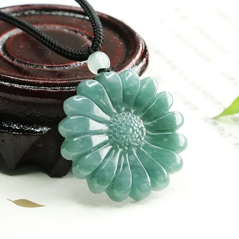 

Natural Sunflower Exquisite Fashion Small Pendant, Versatile Necklace