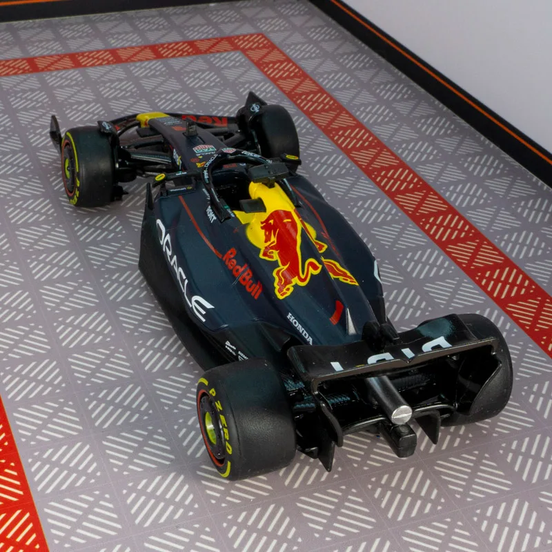 rastar 1:32 simulation Red Bull RB19 F1 Formula rally car alloy model rich details, fine workmanship, and good quality - view 3