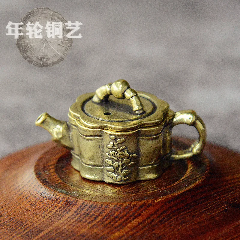 Style Brass Handmade Brass Bamboo Joint Carved Small Teapot Ornament Fun Handheld Tea Pet Ornament