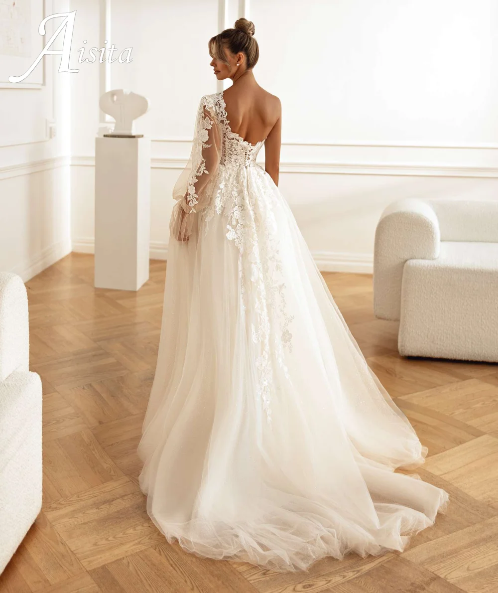 Luxury Wedding Dresses A-Line V-Neck Backless Spaghetti Starps Ball Gown Lace Applique Bridal Gowns Ball Gown with Train