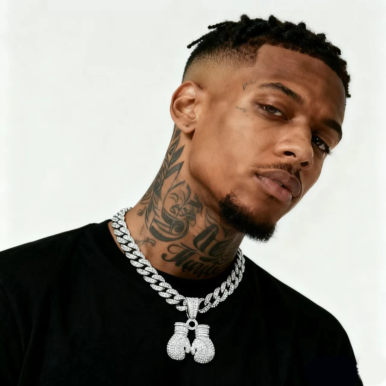 

Аксессуары для самостоятельного изготовления (DIY) напрямую от производителя, нишевый дизайн, персонализированные боксерские перчатки в стиле хип-хоп, цепочка из сплава с полным алмазным покрытием, кубинская цепь, крестообразные элементы.