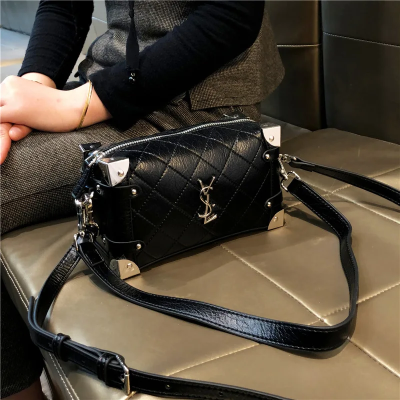 

2025 Luxury Printed Square Bag | Minimalist Chic Crossbody Bag with Double Strap | Elegant & Spacious Small Shoulder Purse