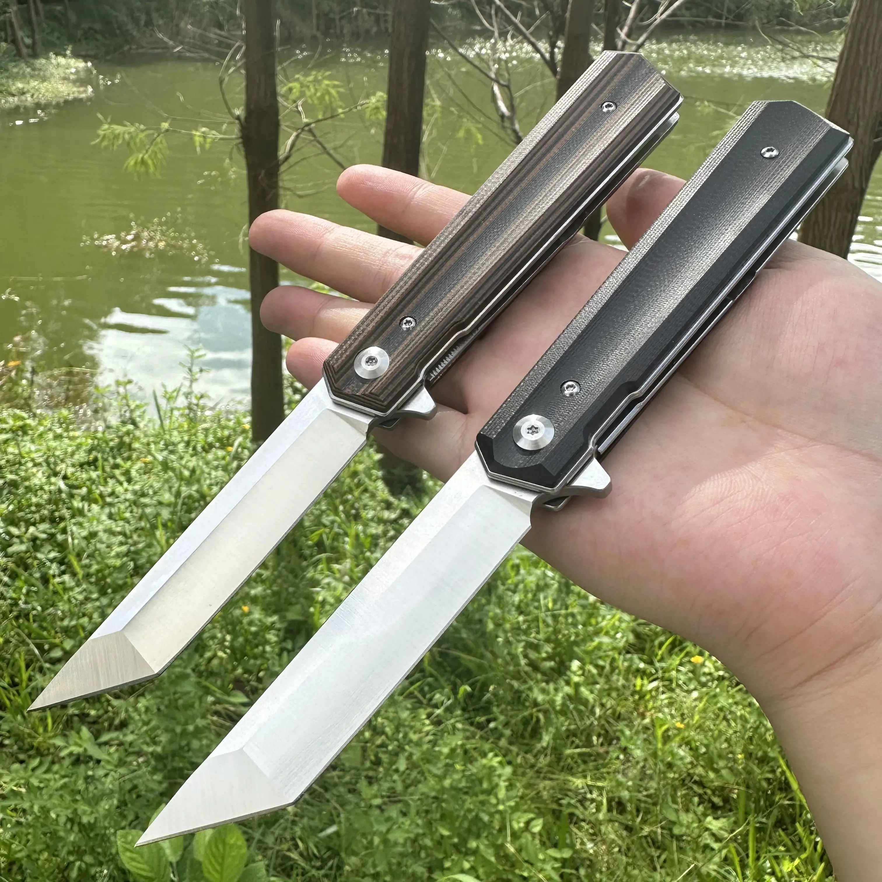 

Steel Rose Handmade High Hardness D2 Blade Knife G10 Solid Handle Ball Bearing Smooth Opening EDC Outdor Camping Perfect MenGift