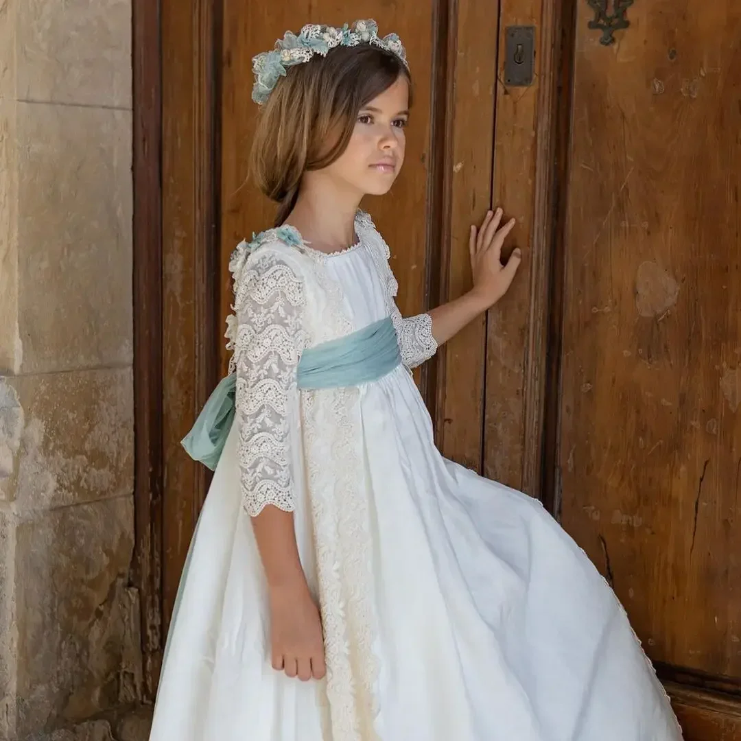 Fairy Flower Girl Dress Communion Finished Off with Lace on the Neckline Sleeves Embroidered Contton A Line Gown Fairy