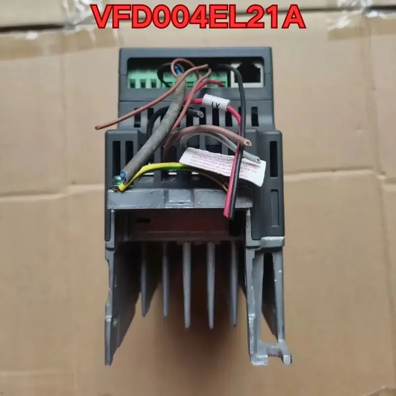 Second-hand disassembled VFD004EL21A inverter function test is normal