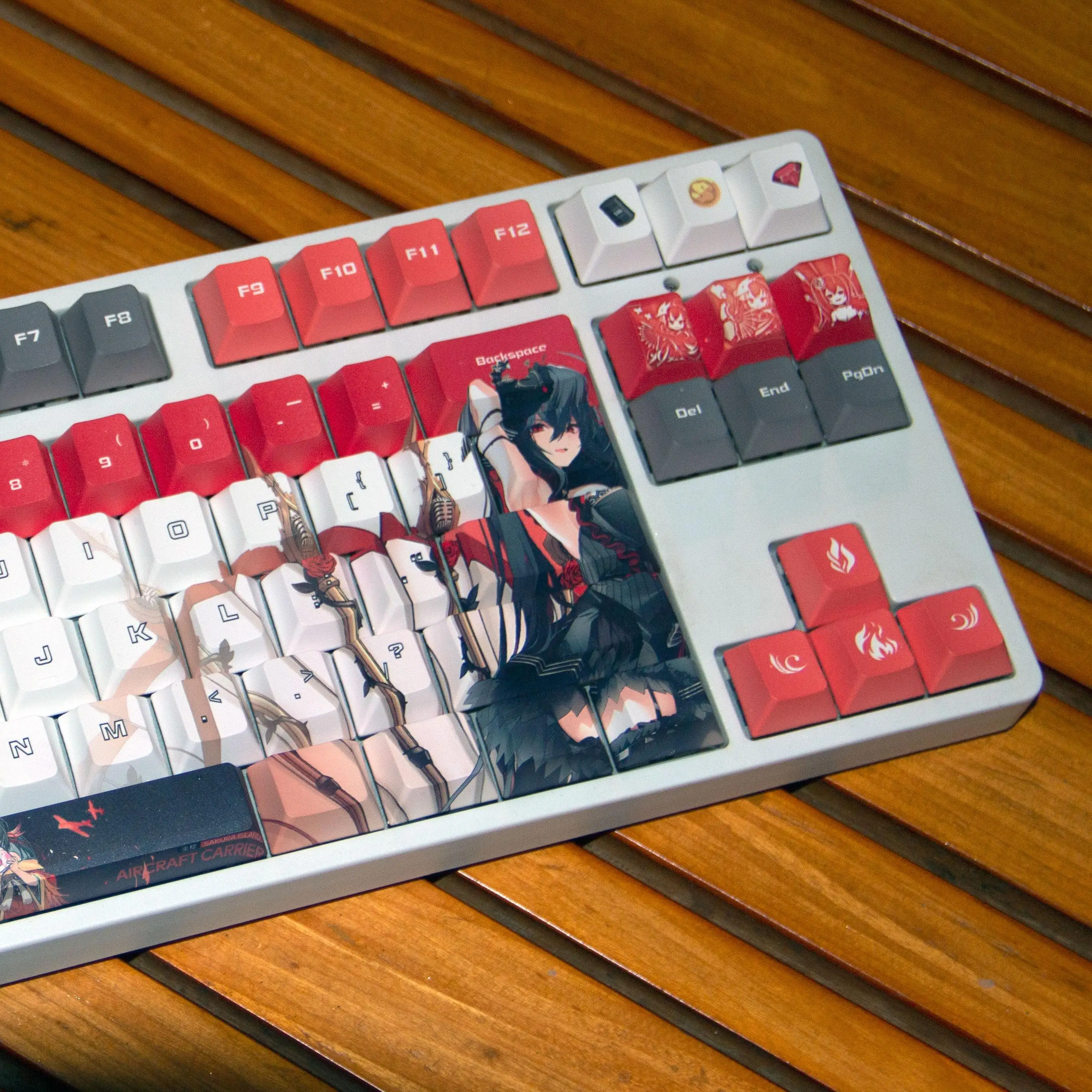 IJN Taihou Keycaps Azur Lane Game PBT DYE Sublimation Key Caps Cherry MX Cross Axis Switch for Mechanical Keyboard Otaku Gift