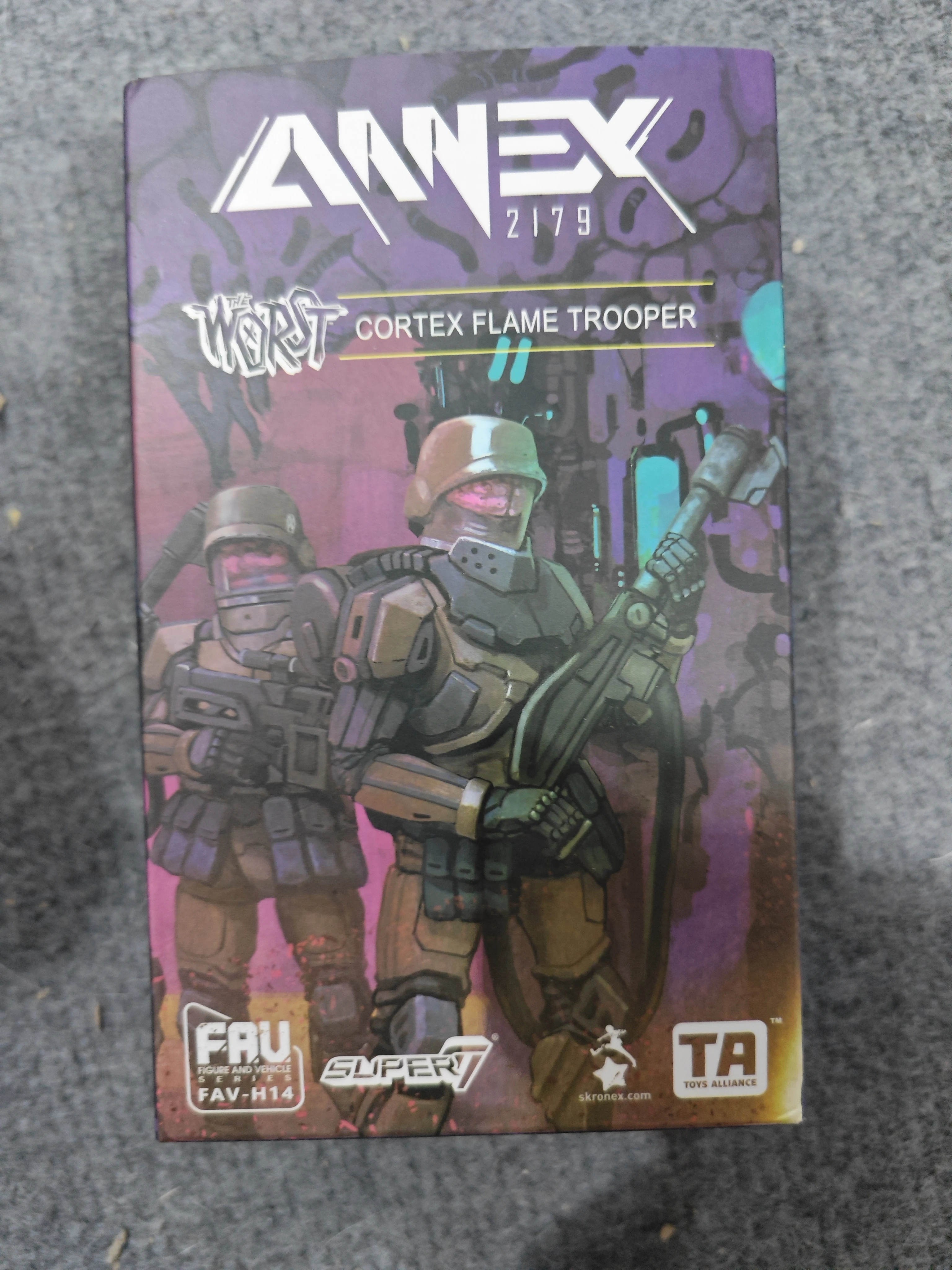 

Подлинная в наличии Ta 1/18 около 9 см, кислотная дождевая война, Fav-H14 Kotes, пламенный солдат, мобильная кукла, игрушки