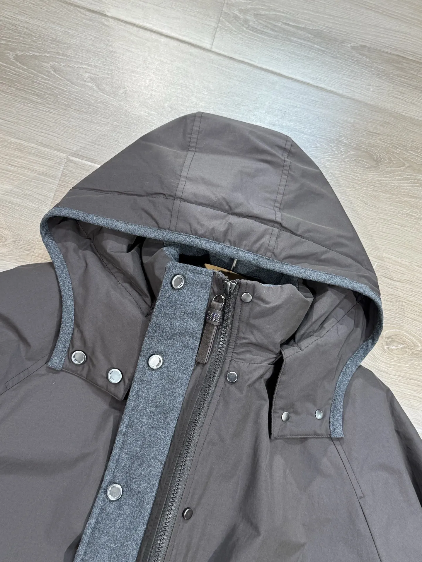 Nuevo Chaqueta de plumón de color Chocolate con capucha desmontable estilo Otoño/Invierno, abrigo cálido de estilo Retro para mujer