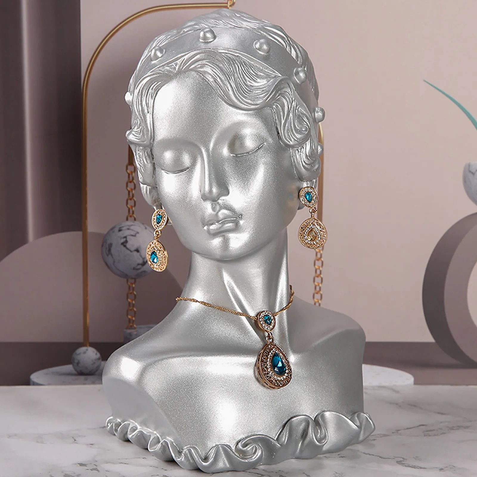 

Portrait Resin Jewelry Display Stand Elegant Necklace Earrings Holder Jewelry Organizer Compact Desktop Storage