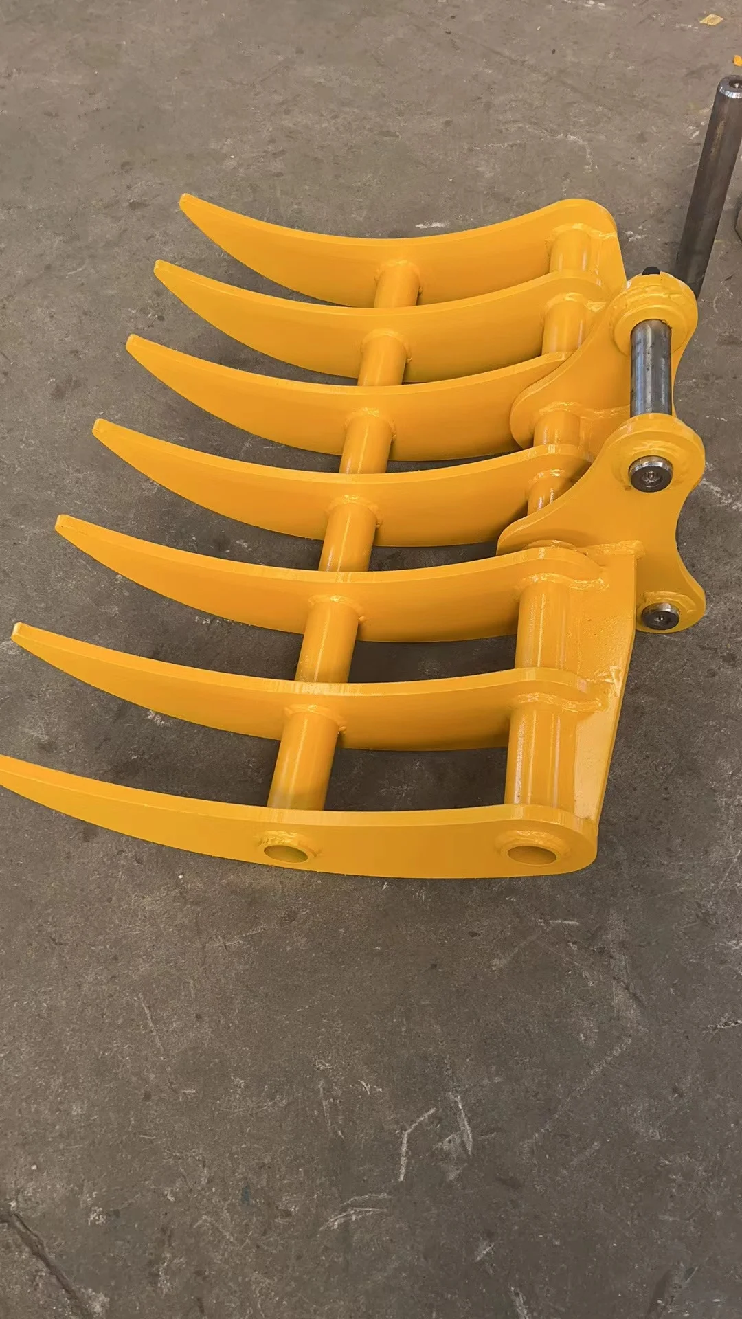 

Hot Sale Root Rake for Mini Excavator Attachments Factory Price