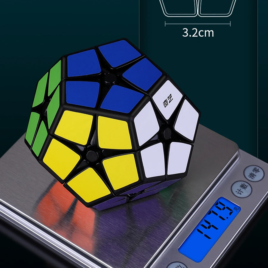 QiYi Speed Magic Cube Megamin 2X2 Dodecahedron  Black Stickerless 12 Surface Professional Educational Twist Logic Toy Smart Game