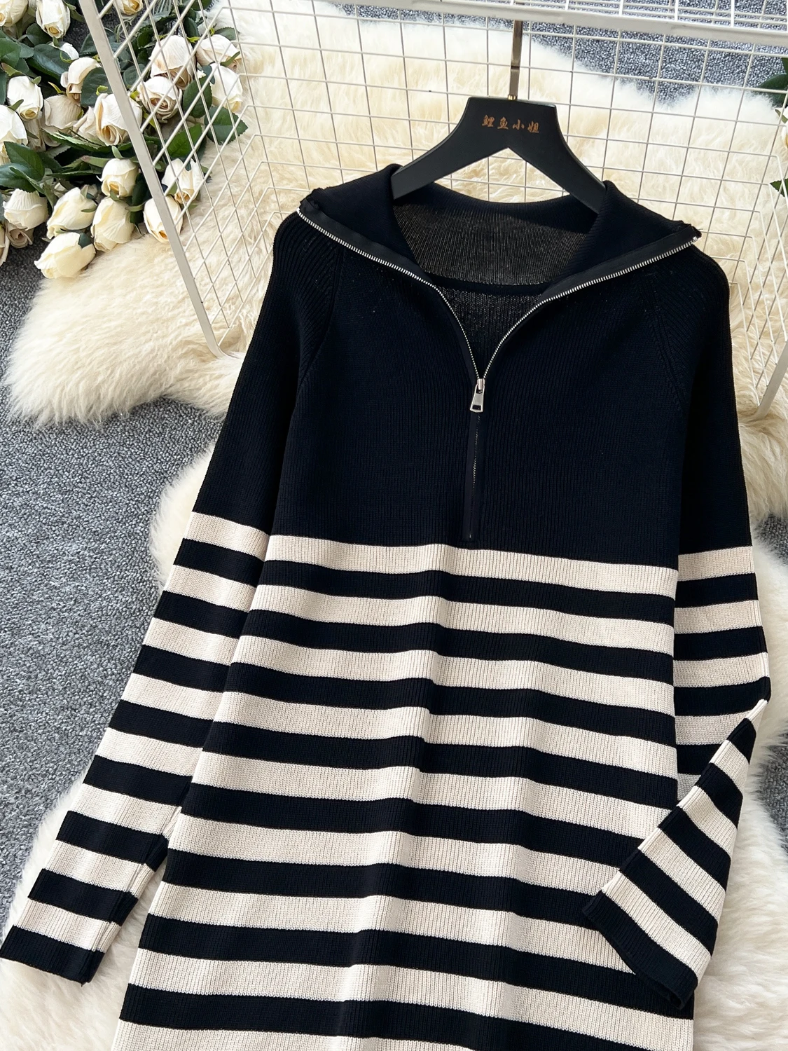 Retro Chic Knitted … - image