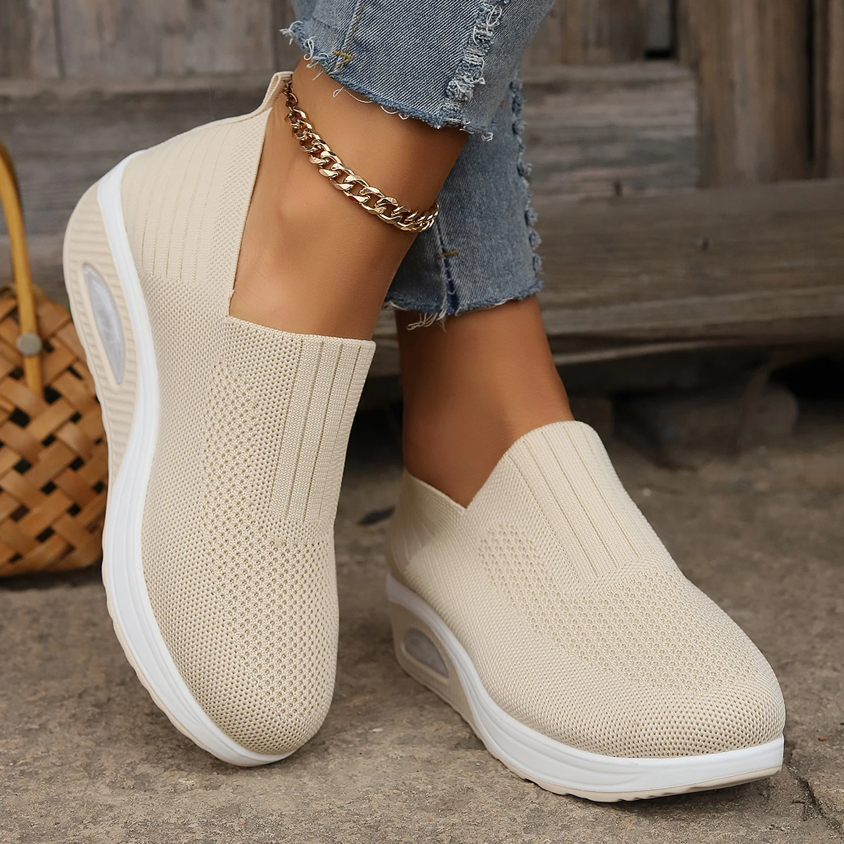 Women\'s Mesh Breathable Casual Sneakers Knitting Slip On Platform Sports Shoes for Women Comfortable Air Cushion Walking Shoes