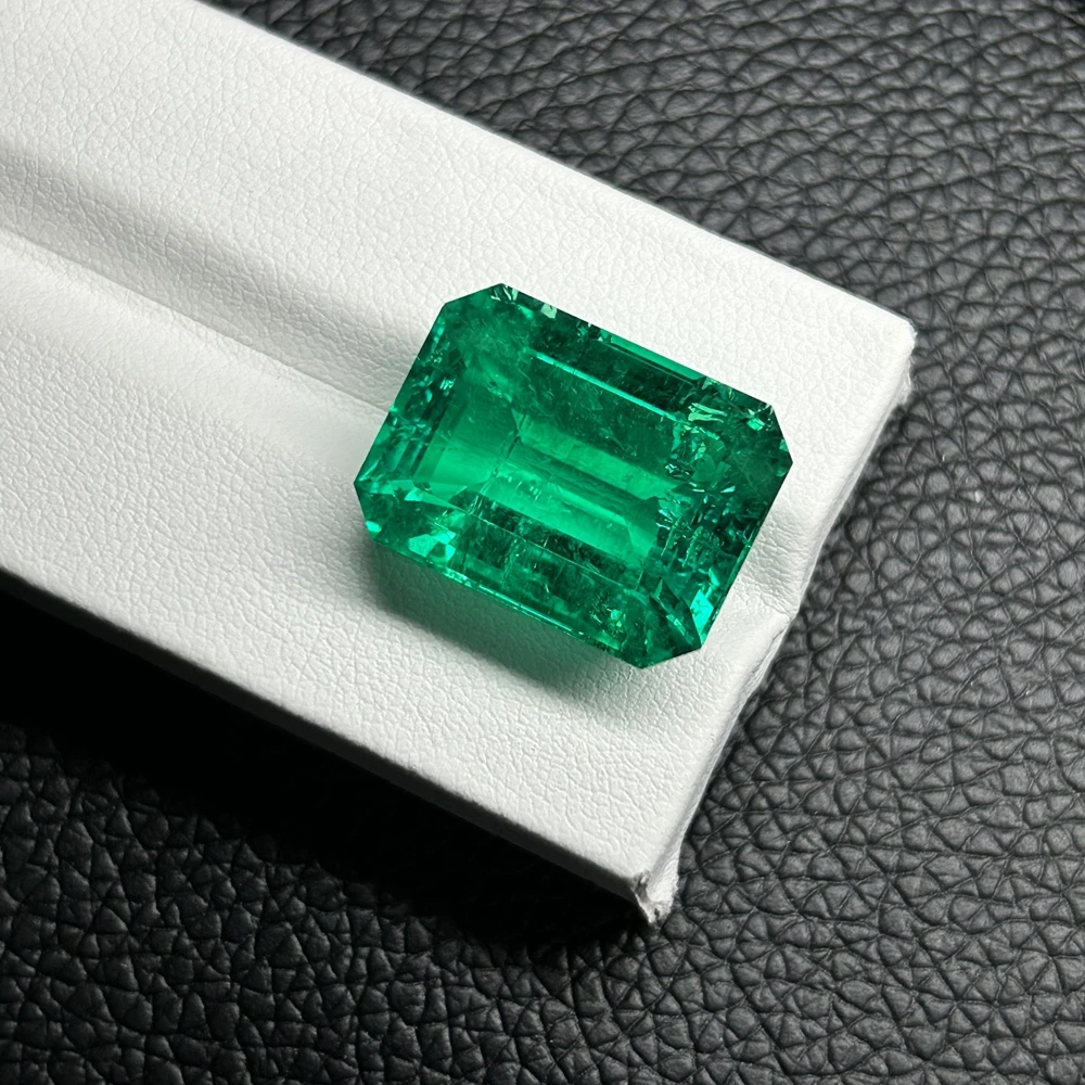 

Meisidian Big Size 5-10 Carat Lab Created Octagon Hydrothermal Columbia Emerald Stone