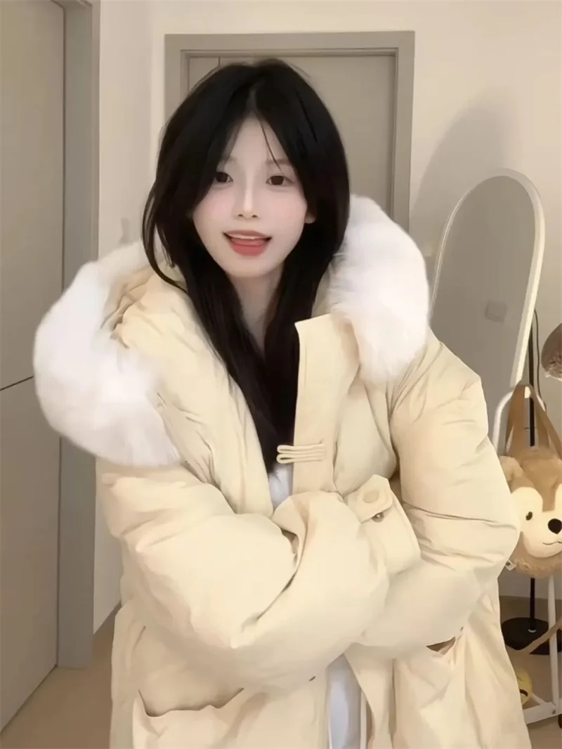 モユ コットンジャケット 帽子付きフード 2025年冬新作 ファーカラー ミディアムロング 厚手コットンジャケット 膝丈コットンジャケット ﻿