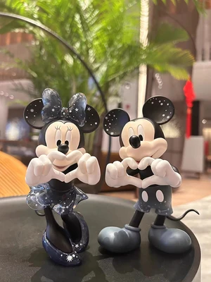 

Disney Handmade Boys and Girls Desktop Car Decoration Mickey Mouse Tide Toy Genuine Bixin Mickey Decoration