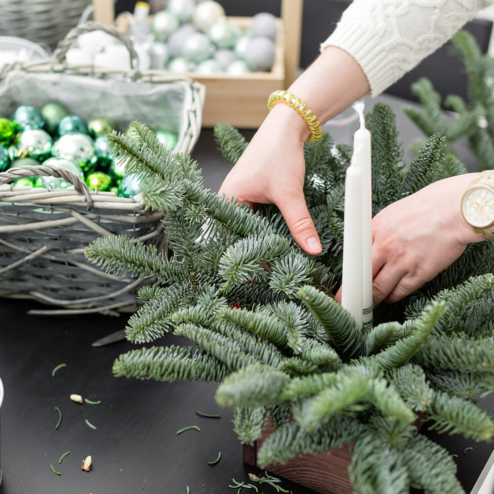 20 قطعة شجرة عيد الميلاد ديكور إبر الصنوبر دائم شجرة عيد الميلاد ديكور فو أوراق الصنوبر التصوير الدعائم سهلة التخزين