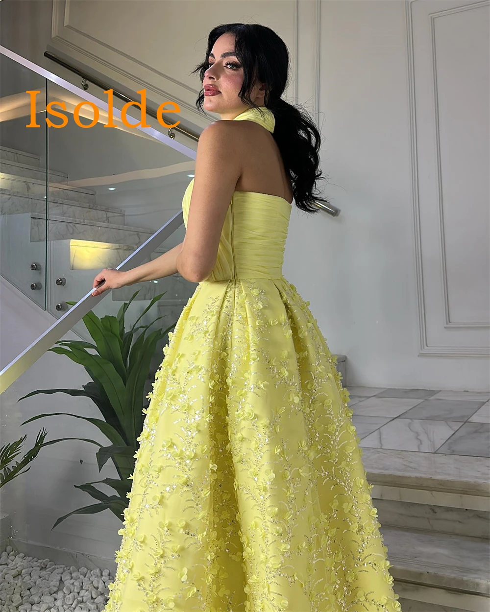 

Customized Exquisite Evening Dresses Classic Halter Sleeveless Homecoming Dresses Modern Sweep Train Special Occasion Gowns