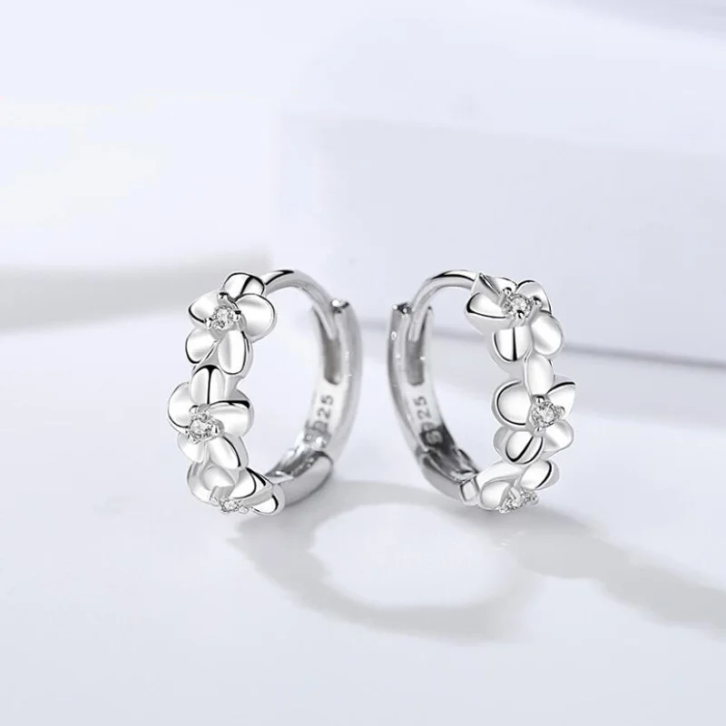 Fashion Child 925 Sterling Silver CZ Plum blossom Flower Hoop Earrings For Women Girl Fashion Piercing Huggie Earring oorbellen