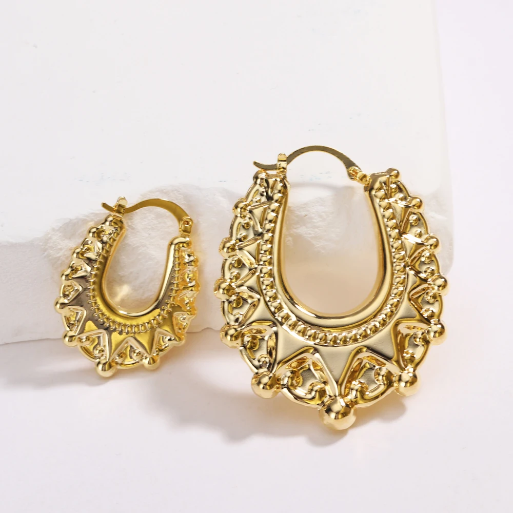 U-Shaped Waterproof Retro Golden Crown Ball Stitching Design Good Quality Gold-Plated Earrings for Women Jerelry