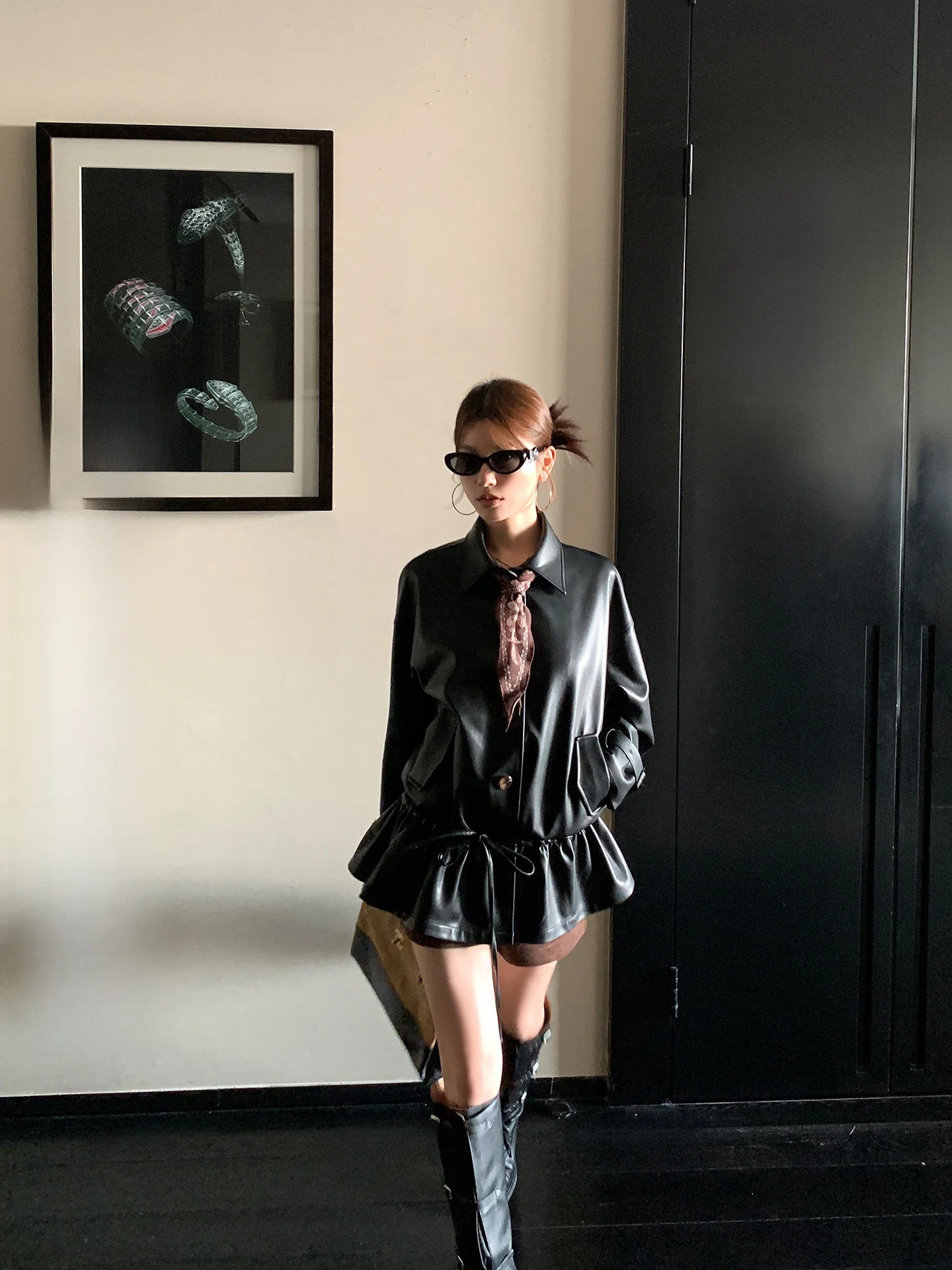 

LIONE Manhattan Night Cool Girl Bla Mid-Length Skirt Coat Leather Jaet Casual Sle Zipper Closure Long Sve Loose Fit