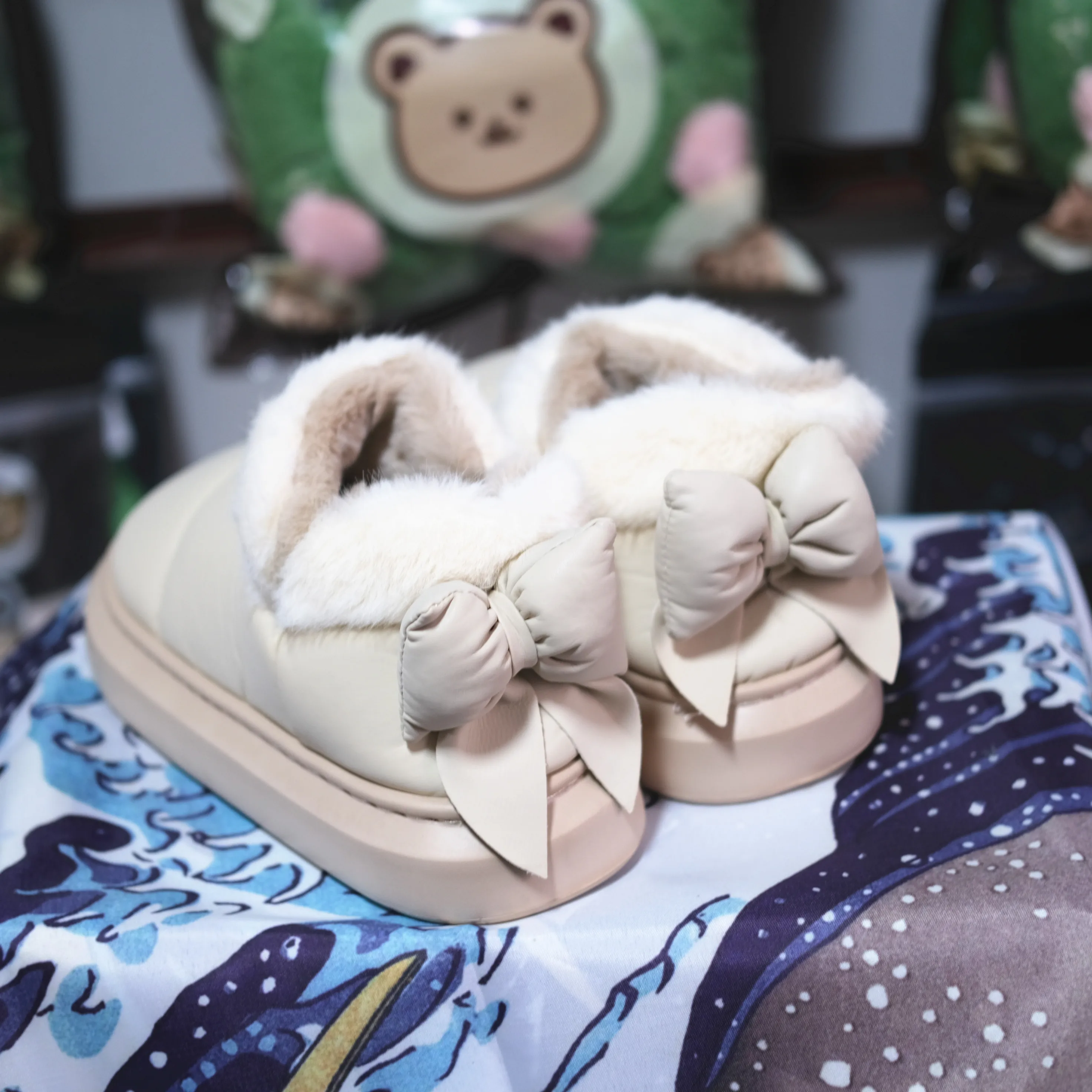 

Bow Knot Short Ankle Snow Boots Women Winter Plush And Thick Insulation Waterproof PU Cotton Household Shoes Home Slipper Women