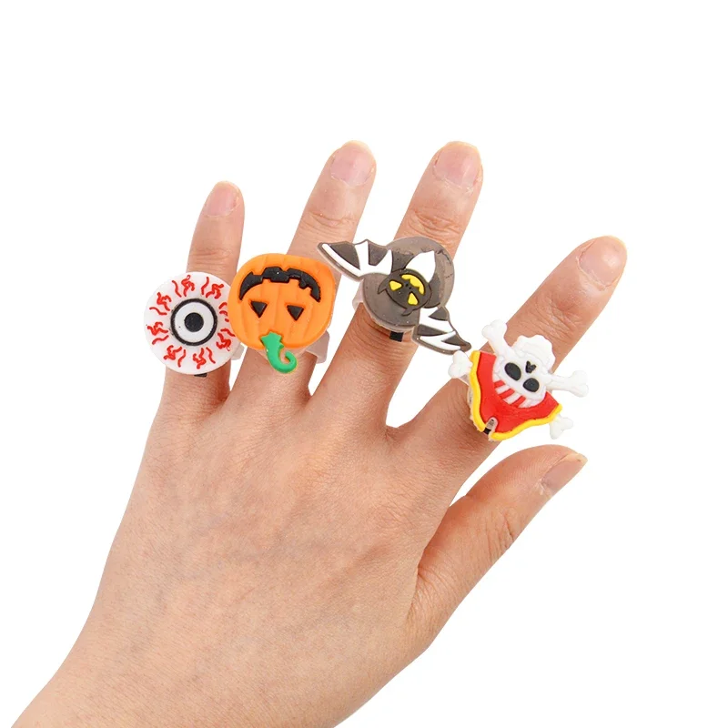 10/20PCS Cute Halloween Glowing Rings Glow Bracelet Christmas Ghost Pumpkin Snowman Child Kids Gift Halloween Party Decoration