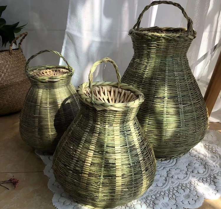 

Bamboo woven fish basket, fishing and shrimp catching tools, fish cage, eel cage, outdoor fishing basket, children's photography