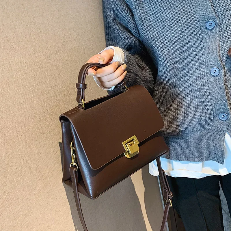 Retro Handbags For Women Flap Shape Pure Color Shoulder Crossbody Bags With Golden Hasp 2026 Designer Luxury Messenger Bag