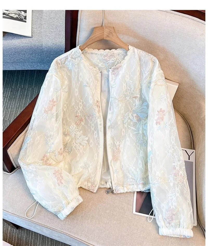 Women Thin Chinese Lace Embroidery Heavy-duty Coat Sunscreen 2025 New Spring Summer Woman Short Loose Fashionable Breathable Top