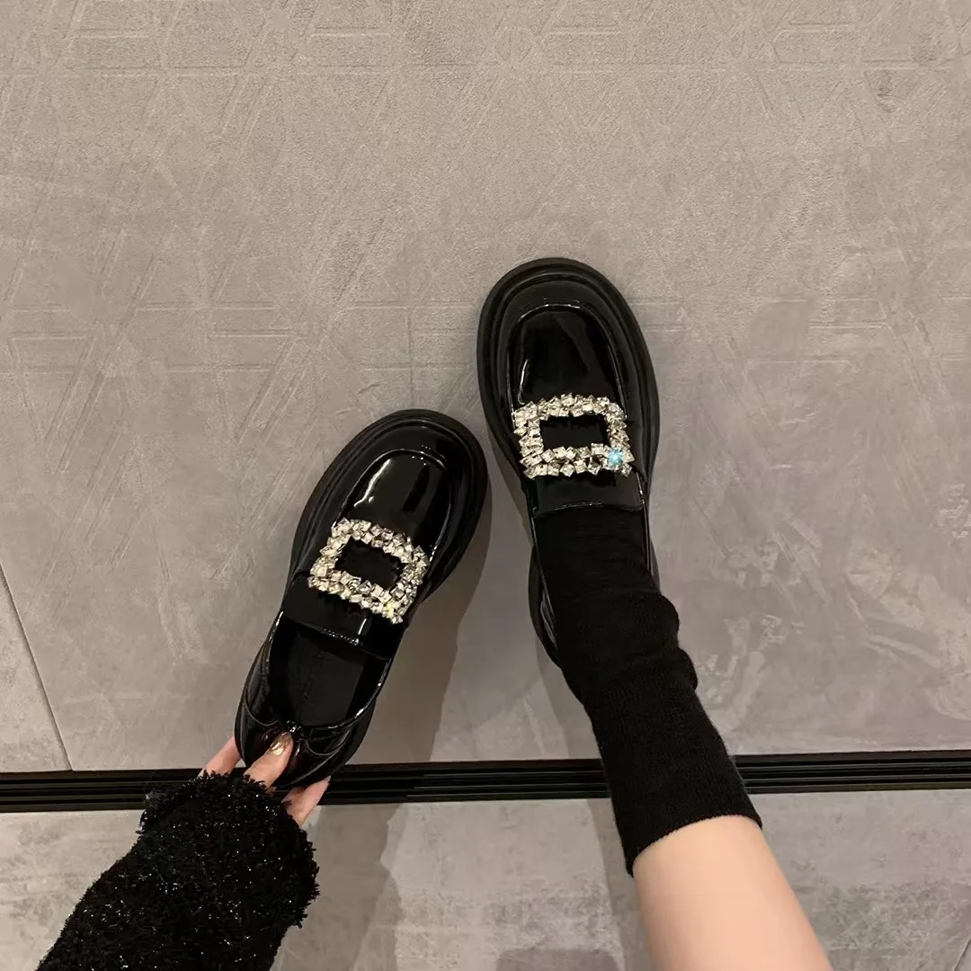 كريستال مشبك منصة الشقق النساء رشاقته سوليد أوكسفورد لامعة أحذية من الجلد الصغيرة السيدات الكعك المتسكعون فام ديربي الأخفاف #1