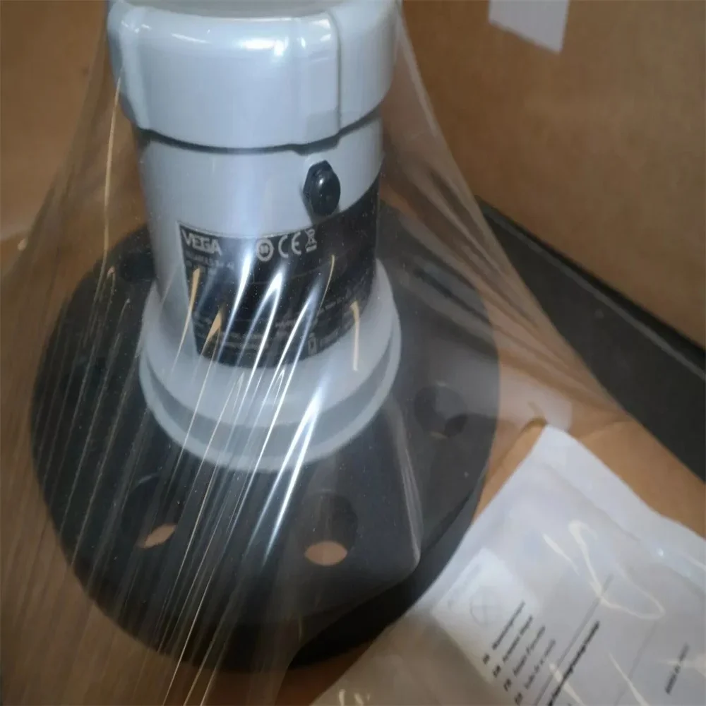 New VEGAPULS Air 41 Radar Level Transmitter  with  Measuring Range  Distance 15 Meters Vega Air 41 Radar Sensor