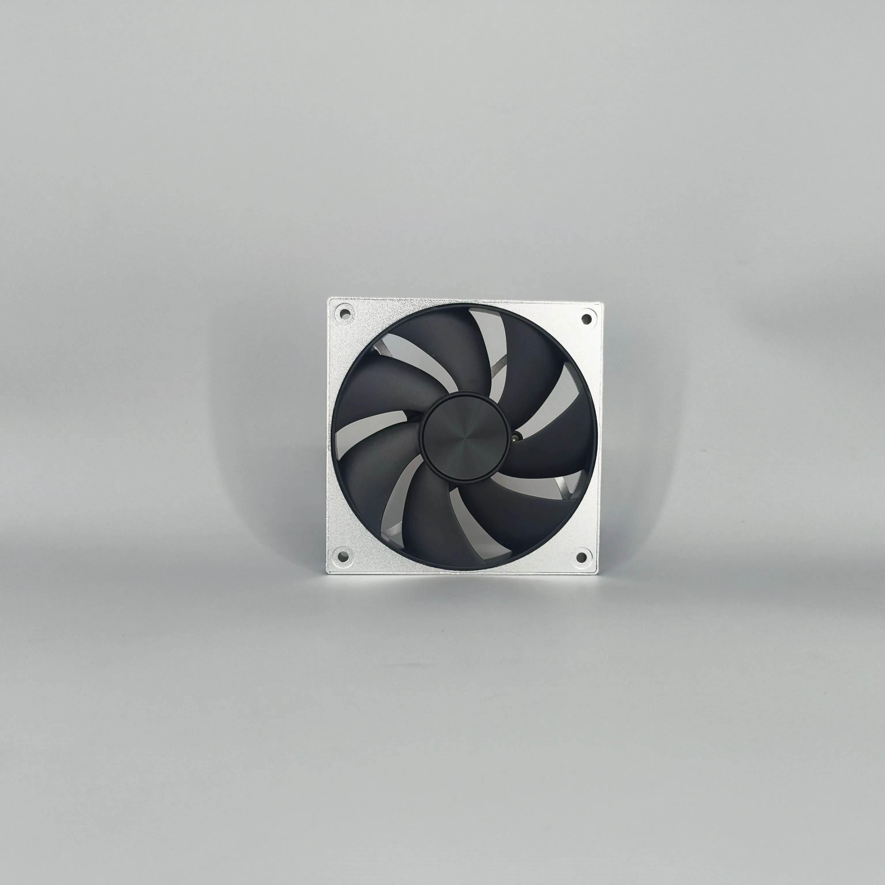 

4090 public graphics card, all-aluminum 12V liquid bearing 12CM fan