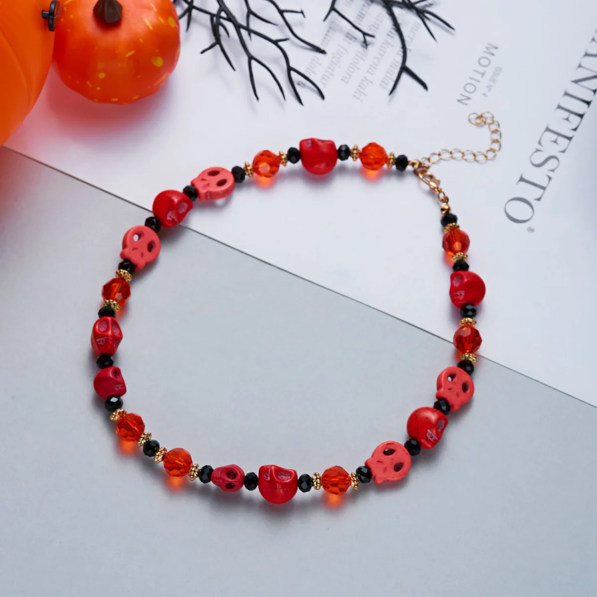 Gotische Cosplay-Halskette mit einzigartigen roten Kristallperlen und Quasten für Damen, Halloween-Fledermaus-Totenkopf-Kürbis-Choker, Punk-Party-Schmuck – Detail 27
