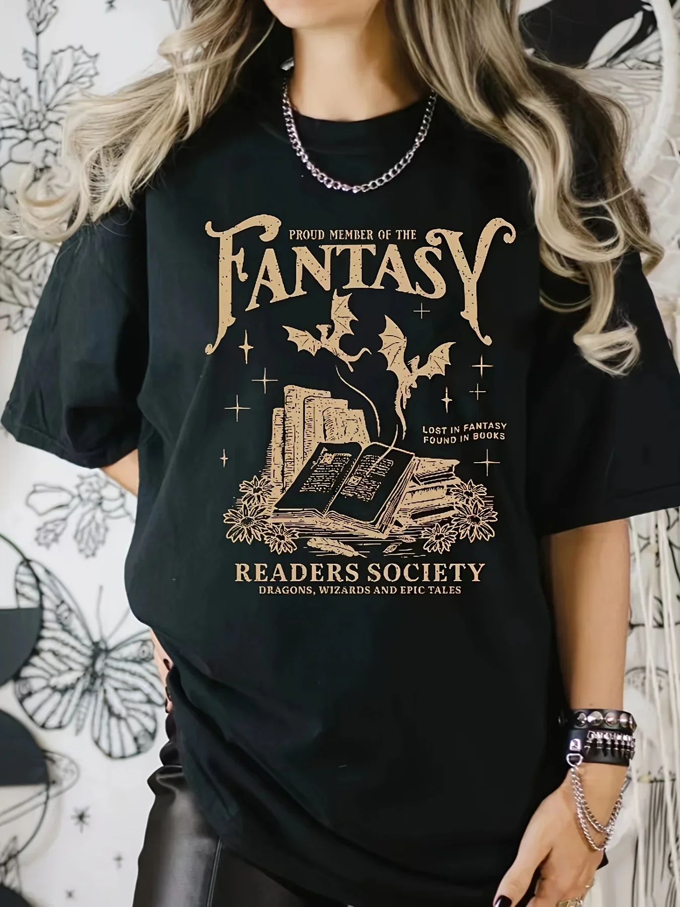 2026 Women's Fantasy Readers Society Graphic T-Shirt Casual Round Neck Short Sleeve Tee with Slight Stretch Book Lovers Casualwear