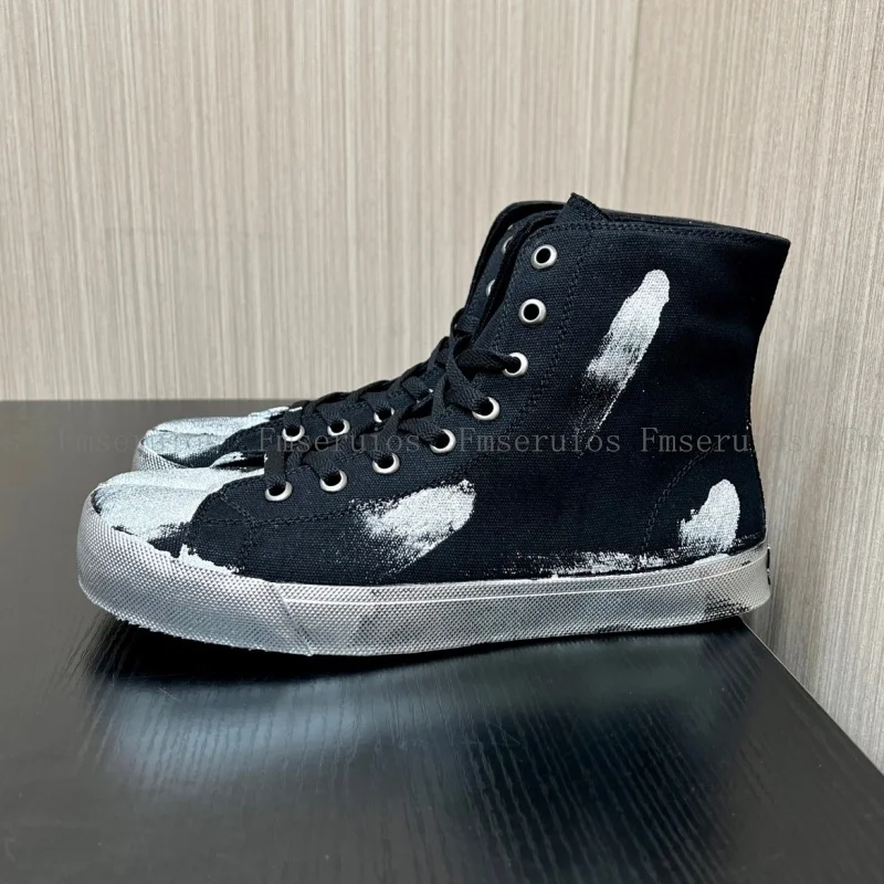 2025 Retro Casual Shoes Women Men High Top Split Toe Shoes Flats Lace Up Canvas Fashion High Quality Walking Shoes Street Style