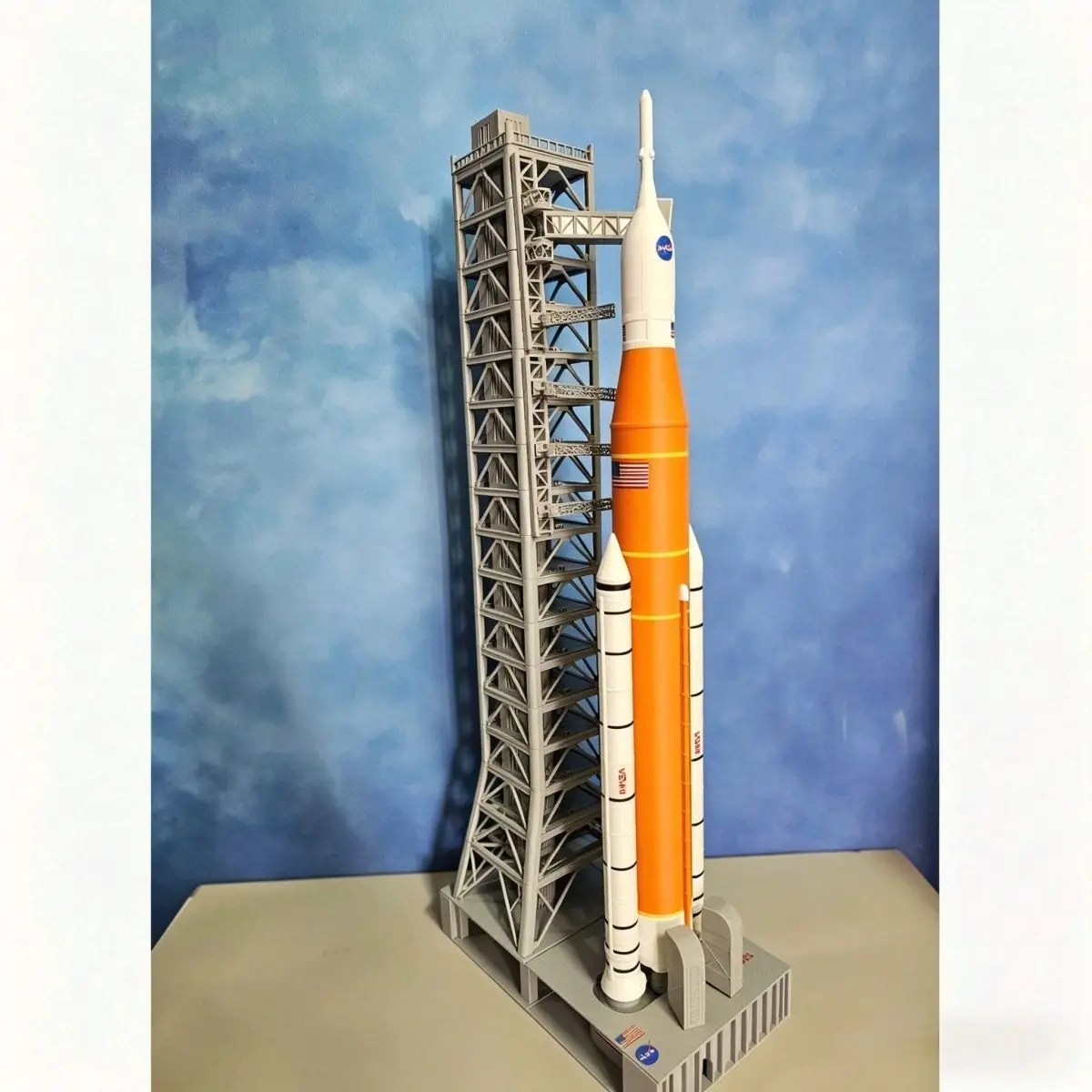 

Модель ракетной стартовой башни «Артемида» (США) для 3D-печати, масштаб 1:200, коллекционная модель для космических фанатов
