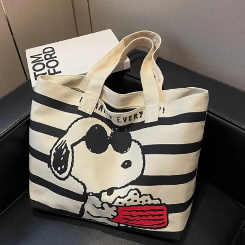 

MINISO Snoopy Cute Cartoon Large Capacity Canvas Bag for Female Students To Hold Books Tote Mommy Bag Gift for Students